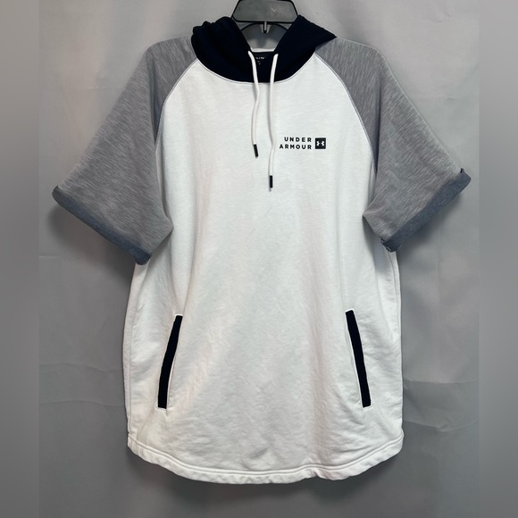 Under Armour Other - Under Armour Hoodie Mens Sz XL White Gray Short Sleeve Pullover Stretch Logo